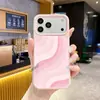 Capa de celular com padrão de ondas coloridas retrô mais vendida da Amazon para iPhone 17, capa de silicone líquido para celular Apple 16