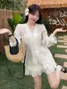 Elegante y Única Camisa de Manga Larga para Mujer con Corte Holgado, Efecto Adelgazante, Versátil, Estilo Suave y un Toque Francés de Alta Gama