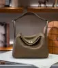 Estilo Europeu e Americano Couro Bovino de Camada Superior Tc Bolsa Lindy 30 Bolsa Médica Bolsa de Ombro para Mulheres com Ferragens Diagonais de Aço Pu