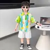 Conjunto de Verano para Niños 2026 Estilo Nuevo Estilo Coreano Infantil Fresco Guapo Camisa de Manga Corta Pantalones Cortos Conjunto de Dos Piezas Ropa de Verano para Bebé Niño
