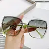 Gafas Rosas para Mujer Influencer de Tiktok Gafas de Sol de Moda Temática Oceánica Montura Grande de Moda Gafas de Sol Rosas con Degradado Natural