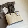 2026 Nova Tendência Feminina Casual Versátil Bolsa Tote de Grande Capacidade para o Dia a Dia de Estudantes Bolsa de Ombro