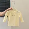 Nova Estilo Camiseta Bordada Estilo Coreano para Meninas Camiseta Básica para Bebês Moda Tendência Top Infantil Roupa Infantil