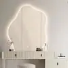 Espejo de baño con forma de nube transfronterizo con luces LED, que cuenta con un diseño creativo antivaho, pantalla táctil y funciones inteligentes; espejo de tocador personalizable para maquillaje