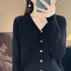 Cárdigan corto de punto nuevo estilo con cuello en V para primavera y otoño, tejido de terciopelo Andy, cárdigan fino de color liso para mujer al por mayor