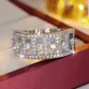 Anillo de Luz Retro de Moda Cross Venta Caliente Incrustado de Circonita Lujo Estilo Punk Personalidad Simple Lleno de Estrellas Joyería de Mano Versátil