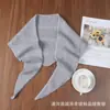 Xale triangular de tricô vazado 100% lã transfronteiriço, nova moda outonal, lenço versátil para sobreposição