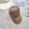 Boné de Baseball Bordado com Letra Estilo Novo Primavera e Verão para Mulheres, Uso Diário Casual, Algodão Puro, Sensação de Luxo, Boné Protetor Solar para Casais Saindo
