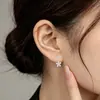 Pendientes de Plata Pura con Flor Totalmente Incrustada en Forma de U, Modelo Nuevo 2026, Diseño Único, Pendientes de Tuerca de Rosca Amigables con el Oído C00563