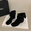 Sandalias de Tira de Dedo Retro de Nicho para Mujer, Nuevo Estilo Verano 2026, Botines de Estilo Occidental de Xinjiang para Combinar con Faldas, Sandalias Romanas