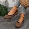 Sapatilhas versáteis de bico redondo, sapatos de tecido de malha respirável, novo estilo 2026 para mulheres com abertura rasa e um cabedal de malha plano, perfeitos para uso casual e fashion