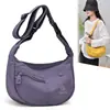 Bolsa transversal feminina em formato de dumpling, muito estilosa, casual, versátil, leve, perfeita para carregar um celular, adequada para compras e para o dia a dia.