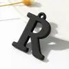 Venta Caliente Transfronteriza Material de Acetato Negro Mate Colgante de Letra Inglesa Mayúscula Agujero Único Collar DIY Joyería Colgante para Ropa