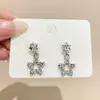 Aretes de Aro Lisos para Mujer, Lujo Ligero, Aretes de Alta Gama, Aretes Populares, Puños para Oreja de Diseño Nicho, Venta al por Mayor de Aretes de Otoño e Invierno