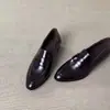 Zapatos de Piel de Vaca Súper Suaves de Boca Profunda Zapatos Individuales Mocasines de Punta Aguda Tacón Grueso Temperamento Francés Elegante Estilo Británico Slip-on Zapatos Pequeños de Cuero