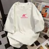 Top Casual Soltinho com Estampa de Letras Verão 2025, Camiseta Simples e Versátil Retro Americana Gola Redonda Manga Curta para o Dia a Dia