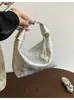 Bolsa de Mão da Moda para Mulheres 2026 Versão Coreana Primavera/Verão Nova Bolsa Transversal Pequena Quadrada com Acabamento de Luxo Bolsa de Ombro Tendência