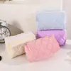 Nova Necessaire Acolchoada Floral para Mulheres, Bolsa de Higiene Pessoal Portátil para Viagem, Bolsa de Armazenamento Macia Simples de Grande Capacidade