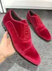 Británicos 2025 Nuevo Primavera y Verano Charol Brillante Zapatos de Piel para Hombre Tres Costuras Formales de Negocios Juventud Boda Suela Roja