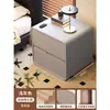 Mesa de cabeceira madeira maciça doméstica quarto 2025 novo pequeno vintage estilo creme moderno minimalista armário de armazenamento de cabeceira