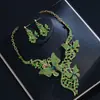 Collar de flor colorida con pedrería de alta gama de Europa y América y juego de pendientes de mariposa accesorios para vestido de novia venta al por mayor