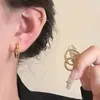 Pendientes Metálicos Retro Estilo Hong Kong para Mujer, Aguja de Plata S925, Pendientes de Botón de Alto Temperamento, Pendientes de Diseño Nicho Aprobados