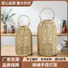 Pantalla de lámpara tejida a mano, ratán de imitación, estilo retro Zen, adecuada para salas de té, casas de huéspedes y decoración del hogar; lámpara colgante alimentada por energía solar