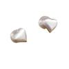 Pequeño diseño fresco sentido metal cepillado Aretes de corazón combinan con todo diseño de lujo ligero grupo pequeño un par de aretes