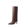 Botas de cuero tipo caballero para mujer, botas altas de caña larga, nuevo estilo otoño/invierno, cuero genuino, punta fina, diseño sin cordones, tacones de aguja, botas para mujer que no sobrepasan la rodilla