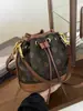 Bolso de Alta Gama Transfronterizo para Presbicia Mujer 2025 Nuevo Súper Popular Bolso Cubo para Presbicia Versátil Bolso de Hombro Cruzado