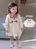 Vestido de otoño temprano estilo coreano para niña, vestido sudadera a cuadros con cuello de muñeca y bordado de gato de dibujos animados para bebé, atuendo de otoño para niño pequeño