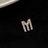 Ding zhi tu nombre ~ 26 letras inglesas aretes de circonita aretes de nicho de lujo ligero para mujer aretes alta calidad al por mayor