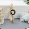 Reloj de Cuarzo en Forma de Corazón para Mujer, Lujo Ligero, Compacto y Exquisito, Pulsera de Esfera Pequeña, Venta al por Mayor de Fábrica de Relojes para Mujer
