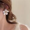 Pendientes vintage de flores de perla barroca para mujer, ligeros, de lujo, de nicho, de alta gama, sencillos, accesorios para las orejas de celebridades de Internet.