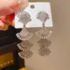 Pendientes de Borla Geométrica en Forma de Abanico de Circonita de Lujo Ligero de Aguja de Plata Pendientes Elegantes Exquisitos de Gama Alta con Estilo de Nicho Europeo y Americano para Mujer
