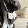 Bolsa de axila coreana nicho da moda para mulheres, nova bolsa estilo bolinho versátil e estilosa para o outono, bolsa de ombro e transversal da moda
