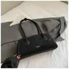 Bolso Retro Nicho Simple Casual para Mujer 2025 Invierno Nuevo Bolso Sobaco Esmerilado Bolso de Mano de Moda Simple