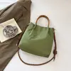 Bolso cubeta a cuadros estilo japonés transfronterizo para mujer, bolsa de nailon de gran capacidad, bolso de mano versátil plisado casual, bolso de hombro y bandolera