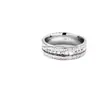 Anillos de Pareja Populares Incrustados con Diamantes Joyería de Acero de Titanio para Mujer Anillo con Diseño Manual Micro Moda Inlaid con Circonita de Aliento de Bebé Gama Alta