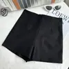 Pantalones Cortos Negros 'Hot Girl' de Tres Cuartos para Mujer, Nuevo Estilo Otoño e Invierno 2026, Esenciales para Salir, Pantalones Casuales con Cremallera en el Dobladillo, Pantalones Cortos Versátiles 'Hot'