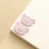 Nueva etiqueta de cuero con cabeza de oso linda cosida a mano sombrero bufanda adorno para la cabeza marca de cuero accesorios de ropa al por mayor