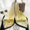Elegante lenço de ameixeira estilo chinês retrô outono Lenço de alto senso 70 lenços quadrados pequenos primavera e outono lenço fino lenço lenço
