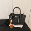 Bolso de Mano Tejido Nuevo 2026 para Mujer, Bolso Cruzado de Hombro Único Versátil de Alta Gama para el Trabajo, Bolso de Mano Casual Retro