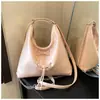 Mochila Feminina 2024 Nova Moda Estilo Universitário com Laço de Ballet Grande Capacidade Bolsa Tote