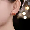 Brincos de Folha de Bordo com Zircônia Vermelha Nova e Agulha de Prata 925 Brincos de Folha Vermelha com Micro-Set de Diamante Populares no Tiktok para Mulheres