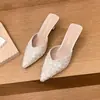 Mules de punta abierta de nuevo estilo para mujer, tacones altos de punta con lentejuelas y tacón fino, mules versátiles de moda 2025