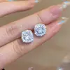 Brincos de Zircônia Super Brilhantes em Formato de Leque com Flor, Brincos de Luxo Leve e de Alta Qualidade, Brincos Modernos e Versáteis com Design de Nicho