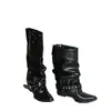 Botas femininas de couro de cano alto com bico fino, detalhes franzidos, salto grosso, versáteis, adequadas para mulheres baixinhas, elegantes botas de equitação