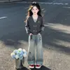 Cardigan Jaqueta de Tricô Dupla Face Estilo Preppy 2026 para Meninas Jaqueta Jeans Bordado Outono Estilo Coreano para Mulheres