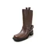 Botas femininas de couro bovino de duas camadas com efeito desgastado, novas para outono e inverno, bico quadrado, fivela de cinto, salto grosso médio, botas femininas de cano médio